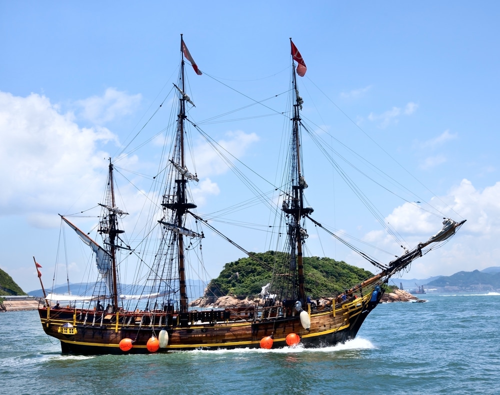 imagem-passeio-barco-florianopolis