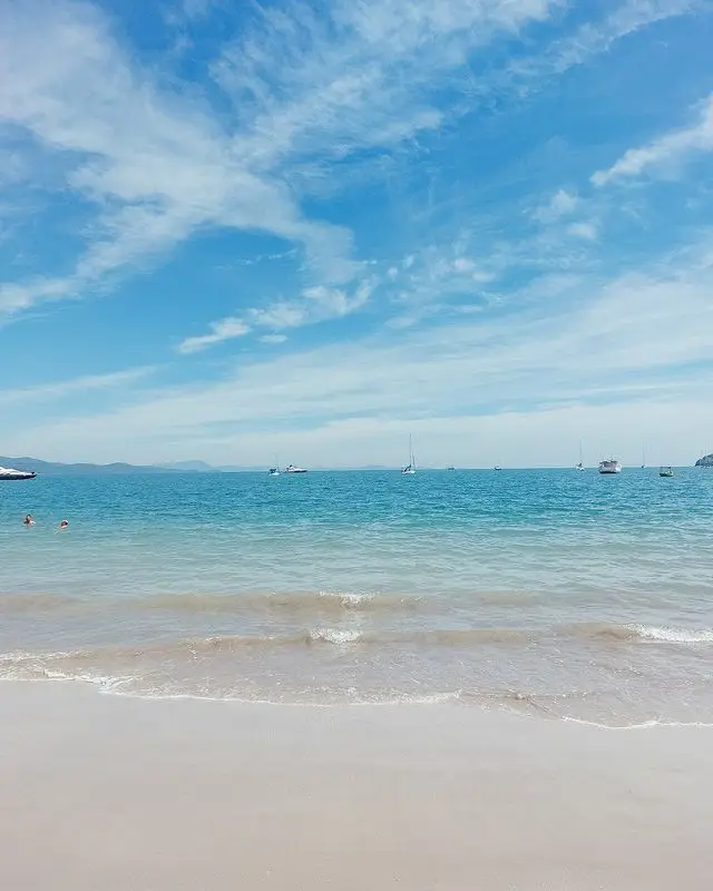 praia de jurerê no verão